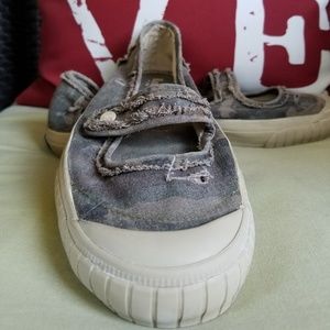 Keds Camouflage Tennies Size 9